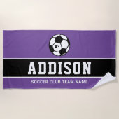 Name des personalisierten Lila Fußballspielers Strandtuch (Vorderseite)