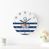 Name des Schiffes, Anker Blume Navy Blue Streifen Große Wanduhr (Zuhause)