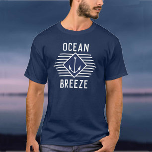 Name des Schiffes auf einer Crew T-Shirt