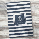 Name des Schiffes Navy Blue Striping Nautical Anch Geschirrtuch<br><div class="desc">Ein nautisches Design mit Anker,  stilvollen marineblauen,  blauen und weißen Streifen und personalisiert mit Ihrem Bootsnamen. Entwickelt von Thisisnotme©</div>