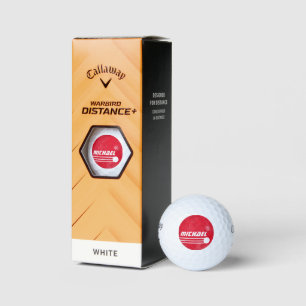 Name des Spielers auf dem gealterten RED-Logo Golfball
