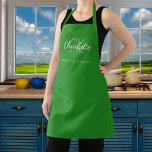 Name des waldgrünen Monogrammes Schürze<br><div class="desc">Ein grüner Waldhintergrund. Personalisieren und fügen Sie Ihren Vornamen,  Monogramm-Initialen und vollständigen Namen. Verwenden Sie Ihre Backspace-Taste,  um sie zu löschen,  wenn Sie die Schürze ohne Ihren vollständigen Namen gewollt haben.</div>