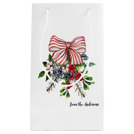 Name || Evergreen Berries and Red White Stripe Bow Kleine Geschenktüte (Vorderseite)