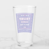 Name, Frauen für Trump 2024 Wahl Sake Pint Glas (Rückseite)
