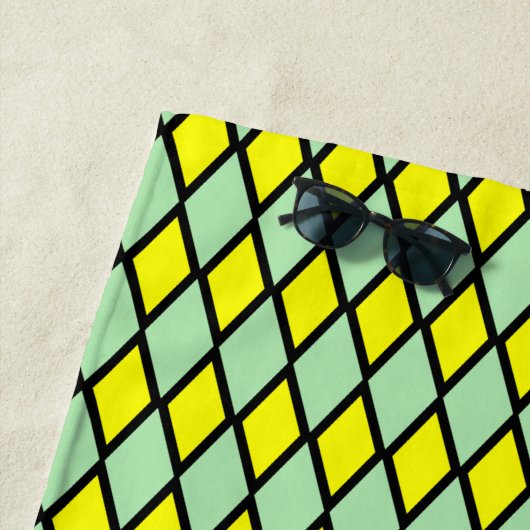 Name + Gelbes und grünes Diamant-Form-Muster Strandtuch (Beispiel)