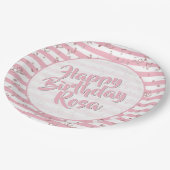Name | Happy Birthday Simple Stripes Pattern Pink Pappteller (Schrägansicht)