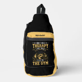 Name hinzufügen, ich brauche keine Therapie - gehe Crossbody Bag (Vorderseite)