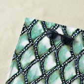 Name hinzufügen, Mermaid Aqua Scales Pearl Silver  Strandtuch (Beispiel)
