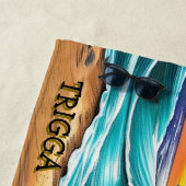 Name hinzufügen, Rottweiler-Hund, der in Wellen lä Strandtuch (Beispiel)