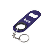 Name Kaleb Mens Mini Flaschenöffner (Rückseite Schrägansicht)