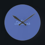 Name Kalligrafie Script Schlicht Simple Blue Runde Wanduhr<br><div class="desc">Dieses Produkt war sehr gut und ich Liebe,  wie einfach es ist für individuelles Design. Das Design war sehr einfach,  daher bin ich sehr zufrieden,  wenn ich kreiere.</div>