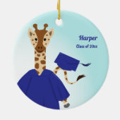 Name Klasse der Giraffe Graduation Cap Gown Keramik Ornament (Hinten)