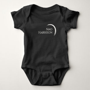 Name Logo, Elegantes Minimal Weiß Halbmond Baby Strampler