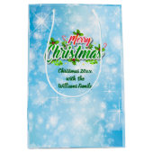 Name Matching Merry Christmas Blue Medium Geschenk Mittlere Geschenktüte (Vorderseite)