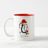 Name Modern Script Monogram Letter Q Christmas Zweifarbige Tasse (Links)