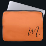 Name Moderne Monogramm-Erstkalligraphie hinzufügen Laptopschutzhülle<br><div class="desc">Dieser Einfachheit-Stil ist alles. Einfach,  aber wirklich eine berufliche schöne Aussage.</div>