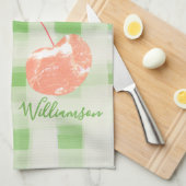 Name Monogram Karo Gingham Pastel Green Cherry Geschirrtuch (Viertel Falte)