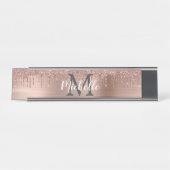 Name Monogram Pink Rose Gold Glitzer Drilling Schreibtischnamensplakette (Vorderseite )