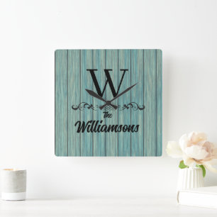 Name Monogram Rustic Blue Wood Wall Clock Quadratische Wanduhr