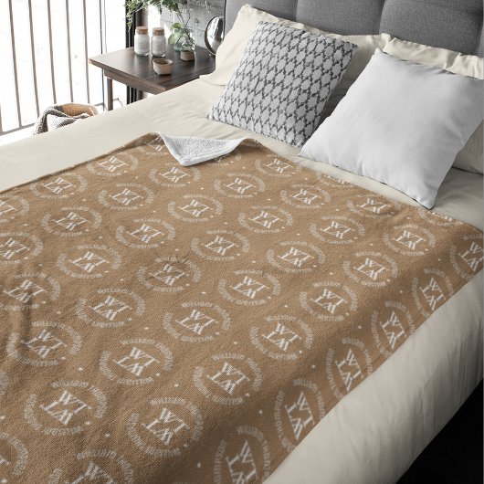 Name Monogramm auf Light Brown gestempelt Fleecedecke