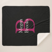 Name & Monogramm auf Schwarz Sherpadecke (Vorderseite (Horizontal))