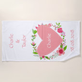 Name(n) & Datum mit Herz und Blume Strandtuch (Vorderseite)