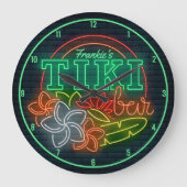 NAME Neon Style Tropical Tiki Beach Bar anpassen Große Wanduhr (Vorderseite)