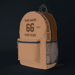 Name, Nummer, Teamsport Bedruckter Rucksack<br><div class="desc">Erstellen Sie Ihren eigenen, individuellen Camel Sport Football Style gedruckten Rucksack mit Name, Nummer, Teamname, Slogan und Jahr. Personalisieren Sie diese einfache, klassische gedruckte Rucksack-Vorlage mit Ihrer benutzerdefinierten Nachricht, Name, Teamname und Jahr. Einfach für einen coolen Sportgenuss personalisieren. Kreieren Sie Ihr einzigartiges personalisiertes Geschenk für Trainer, Geburtstag eines Jungen, Fußballspieler,...</div>