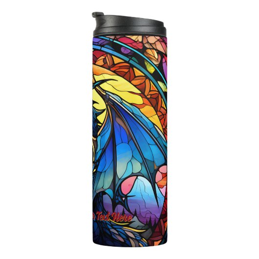 Name oder Text hinzufügen: Gestalteter Glasdrache Thermosbecher (Nach rechts gedreht)