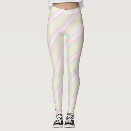 Name, rosa Gelb und grüner Pastellstreifen Leggings (Vorderseite)