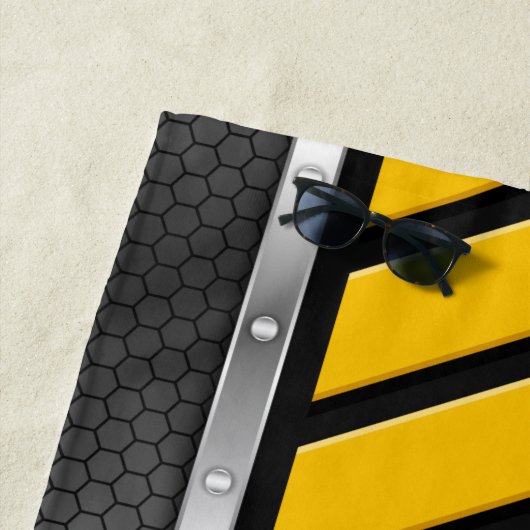 Name Schwarz-Gelb-Silber-Metallaussehen und Pfeile Strandtuch (Beispiel)