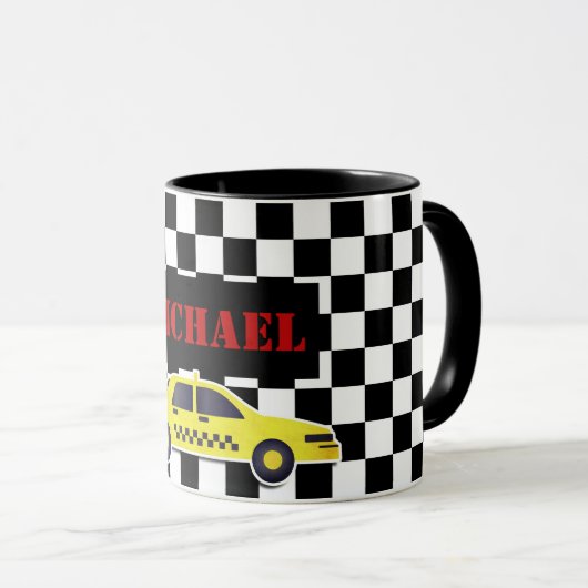 Name-schwarzes/weißes Schachbrett-Gelb-Taxi Tasse (VorderseiteRechts)