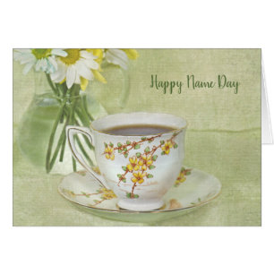 Name Tagesantikes Teacup mit zartem Bouquet