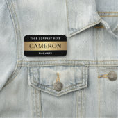 Name, Titel und Firmenname Modernes Schwarzes Gold Namensschild (Beispiel)