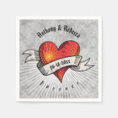 Name und Datum der modernen Red Heart Add-Namen Serviette (Vorderseite)