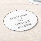 Name und Datum des Hochzeitskopfes weiß Runder Pappuntersetzer (Angewinkelt)