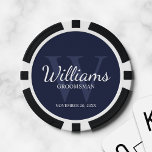 Name und Monogramm der personalisierten Trauzeuge Pokerchips<br><div class="desc">Fügen Sie Ihrer Hochzeit eine persönliche Touch mit personalisierten Trauzeugen Poker Chips. Dieses Design zeichnet sich durch den Namen des personalisierten Trauzeugen im Schriftart-Stil mit weißen klassischen Serif-Schriftart-Stil und Monogramm in hellblau klassischen Serif-Schriftart-Stil als Hintergrund auf marinebasischem Hintergrund aus. Auch perfekt für Trauzeuge,  Brautvater,  Ringträger und mehr.</div>