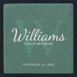 Name und Monogramm der personalisierten Trauzeuge Steinuntersetzer<br><div class="desc">Fügen Sie Ihrer Hochzeit eine persönliche Touch mit personalisierten Trauzeugen Stein Untersetzer. Dieser Untersetzer zeichnet sich durch den Namen des personalisierten Trauzeugen im Schriftart-Stil aus,  der im Stil eines klassischen,  weißen Serif-Schriftartes und in Monogramm in einem hellgrün-smaragdgrünen Schriftart-Stil gehalten ist. Auch perfekt für Trauzeuge,  Brautvater,  Ringträger und mehr.</div>