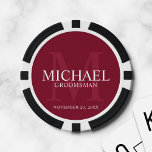 Name und Monogramm der Personalisierten Trauzeugen Pokerchips<br><div class="desc">Fügen Sie Ihrer Hochzeit eine persönliche Touch mit personalisierten Trauzeugen Poker Chips. Dieses Design zeichnet sich durch den Namen des personalisierten Trauzeugen mit dem Titel und dem Hochzeitdatum in Weiß und Monogramm in hellbordeauxrot als Hintergrund, im klassischen Serif Schriftart Stil, auf bordeauxrotem Hintergrund. Auch perfekt für Trauzeuge, Brautvater und mehr....</div>
