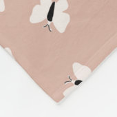 Name und Monogramm des weißen Schmetterlings Fleecedecke (Ecke)