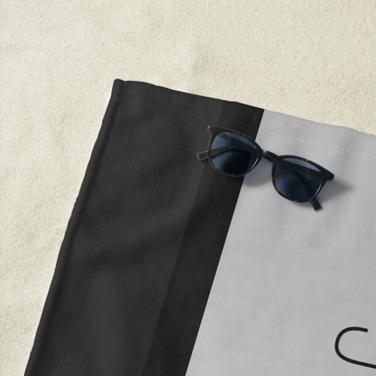 Name und Monogramm | Grays & Imitate Silver Look Strandtuch (Beispiel)