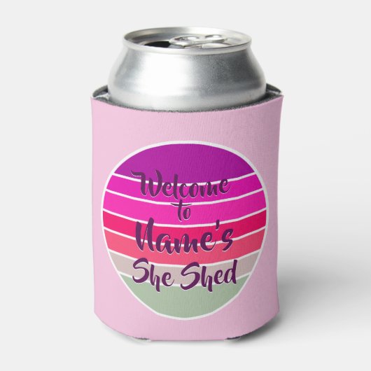 Name Willkommen hinzufügen Shed Pink Retro Sunset Dosenkühler (Kanne Vorderseite)