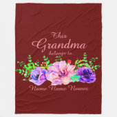 Namen hinzufügen oder bearbeiten - Dieses Oma gehö Fleecedecke (Vorderseite)