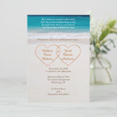 Namen in den Herzen am Strand Einladung Hochzeit (Stehend Vorderseite)