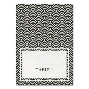Namenskarte für Schwarz+Weiß-Wellenmuster Tischnummer
