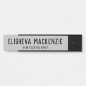 Namensschild für Bürogebäude - grau und schwarz (Vorderseite )