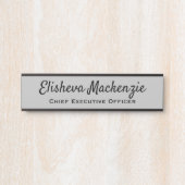 Namensschild für Bürogebäude - grau und schwarz (Vorderseite )