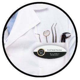 Namensschilder der Mitarbeiter von Classy Dentist  Namenschild