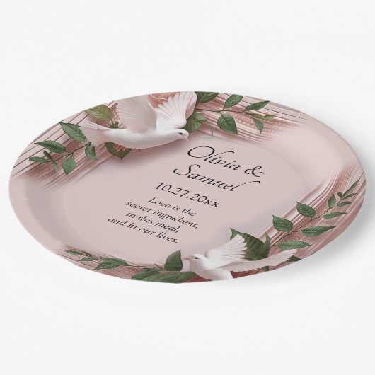 Names Date Message Pink Roses & Doves Wedding 9" Pappteller (Schrägansicht)