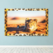 Namib Desert Cheetah Wall Art Leinwanddruck (Insitu (Holzboden))